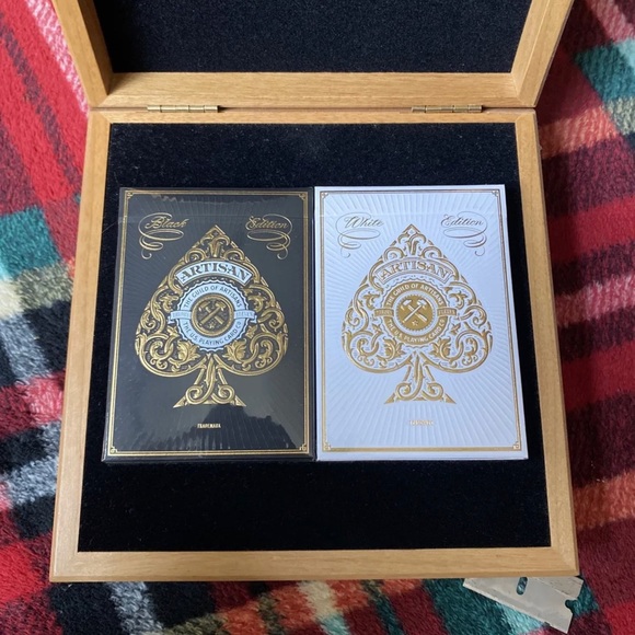 Theory 11 Artisan 4 deck Playing Cards Limited Edition Box Set - Picture 4 of 6